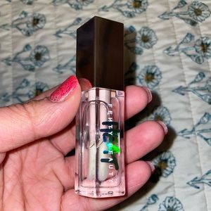 FENTY BEAUTY GLOSS BOMB ✨💕 GLASS SLIPPER 💕✨